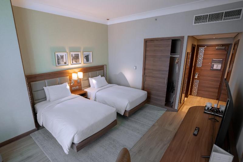 Twin Room image 2