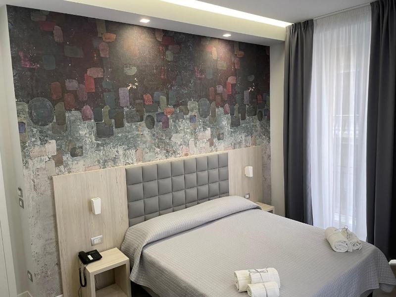 Deluxe Twin Room image 1