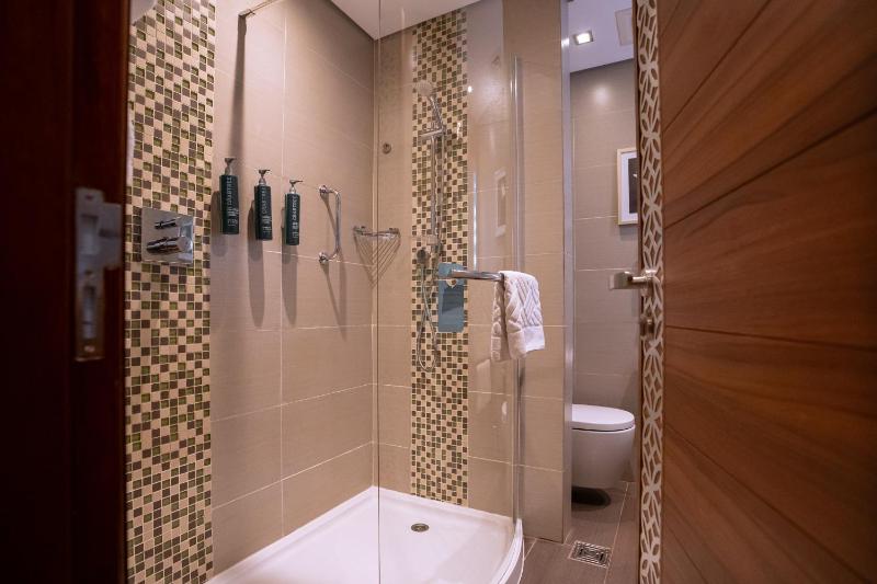 One-Bedroom King Suite image 4