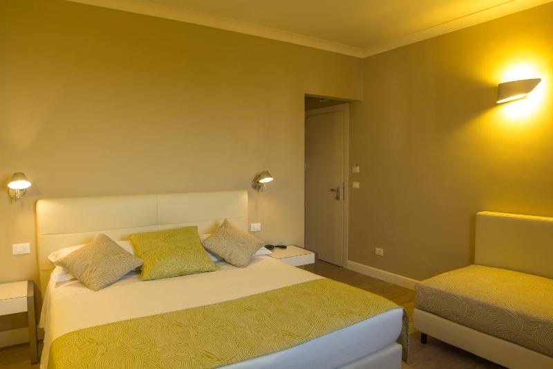 Comfort Family Room image 2