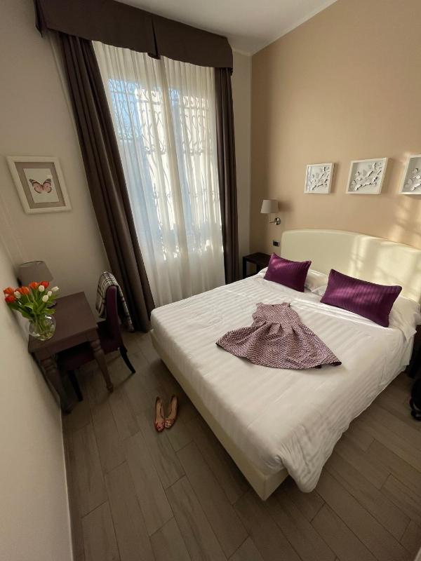 Double Room (1 Adult) image 4