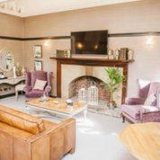 Superior King Suite image 4