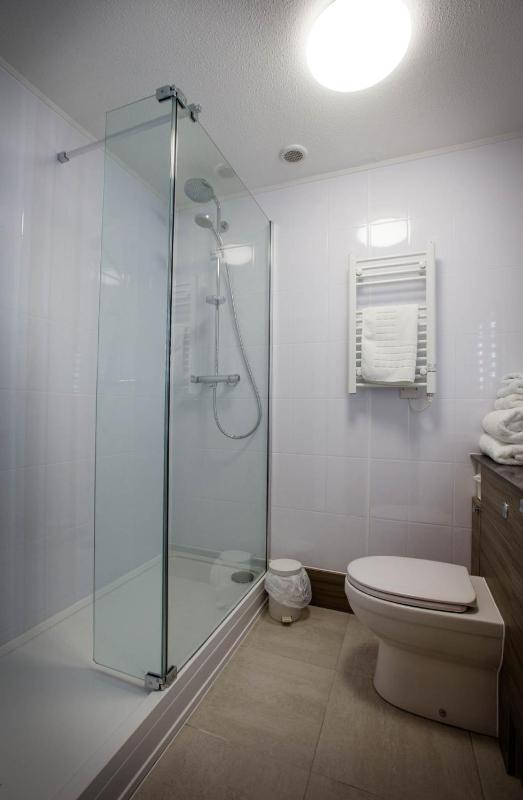 Deluxe Double or Twin Room with Garden View image 2