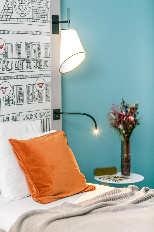 Standard Twin Room image 2