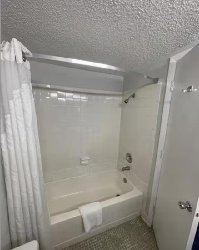 King Room image 1