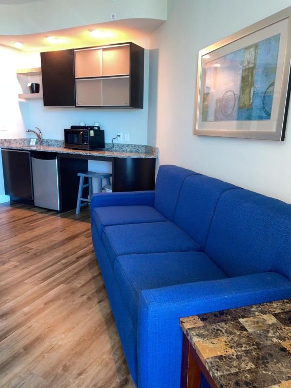 Studio Suite, City View image 4