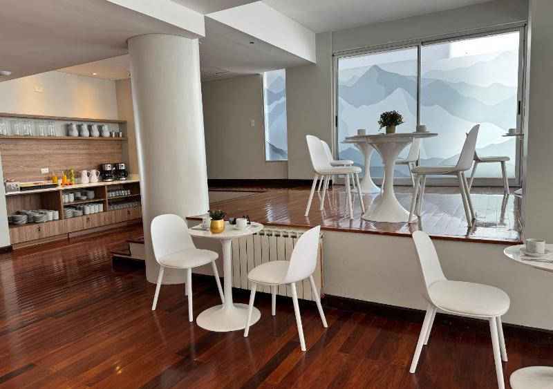 Roomie Salta by DOT Suites - image 3