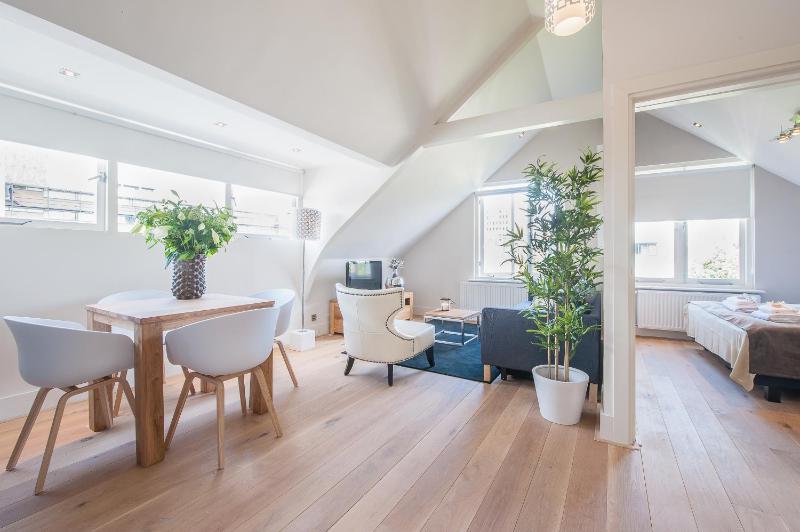 Museumpark Apartments - image 6