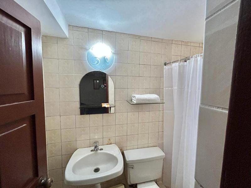 Hotel Los Angeles - image 16