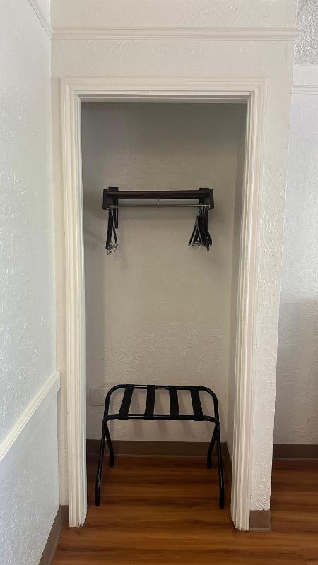 Standard King Room - Non-Smoking  image 3