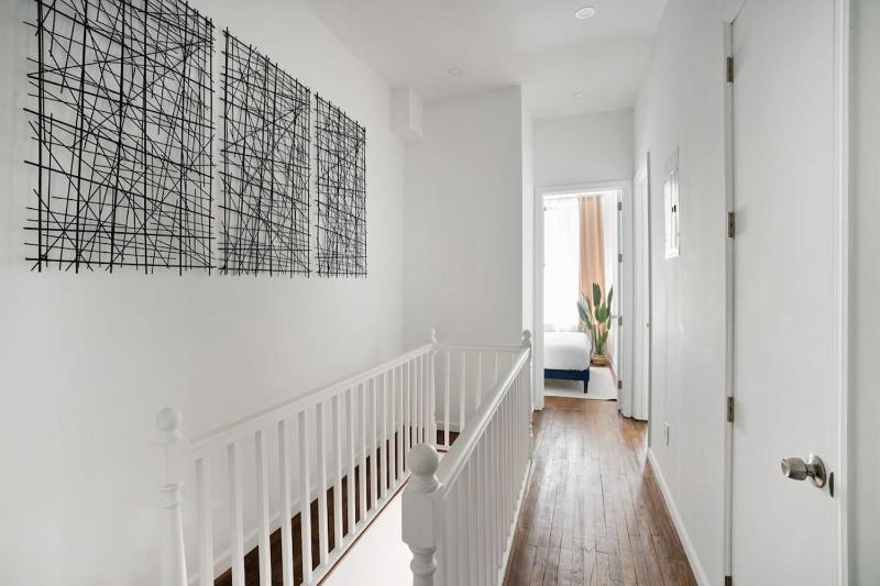 91-1D 3BR 2baths Duplex with a Private Back yard - GYM - image 13