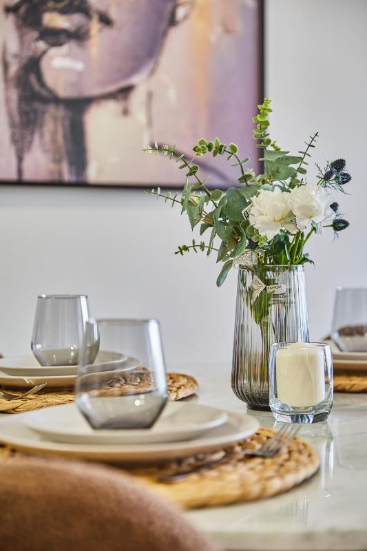 Sleek and Modern 2-Bed Unit in Downtown Casa - image 15
