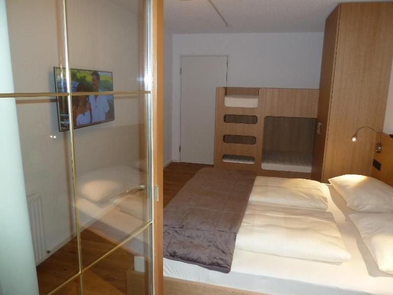 Comfort Two-Bedroom Apartment image 3