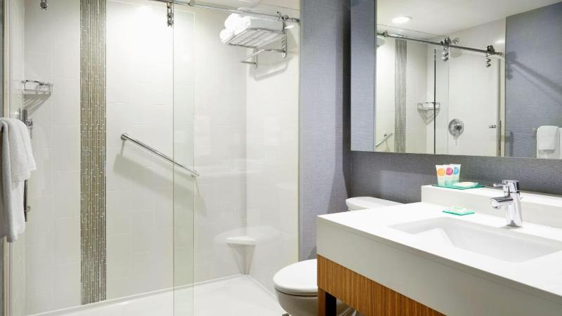 Hyatt Place Jacksonville / St. Johns Town Center - image 13