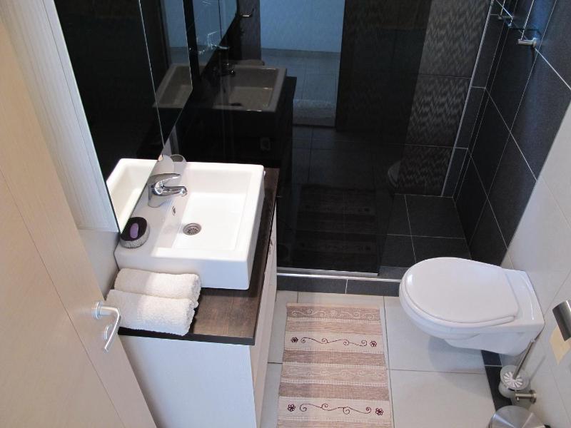 Comfort Studio with Balcony and Sea View image 4