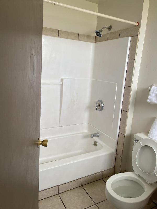 Queen Room image 1