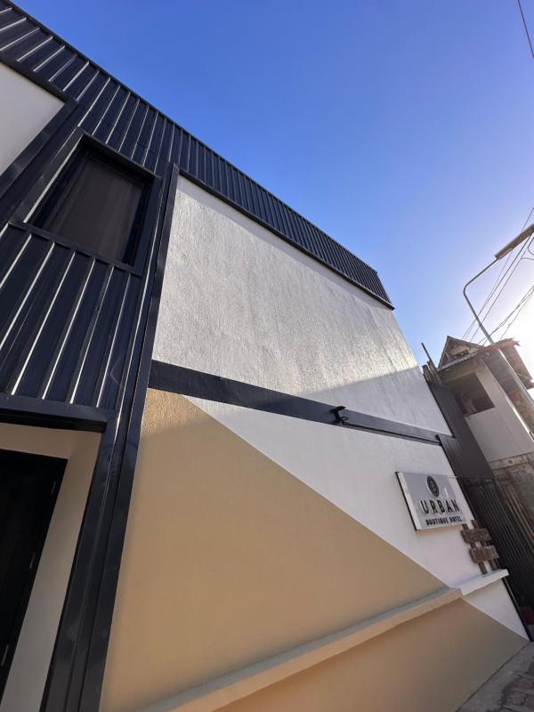 Urban Boutique Hotel - image 1