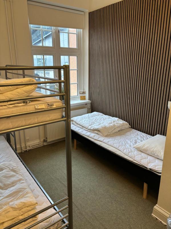 Triple Room with Private Bathroom image 2