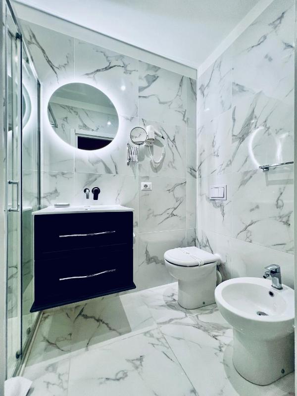 Superior Double Room image 1
