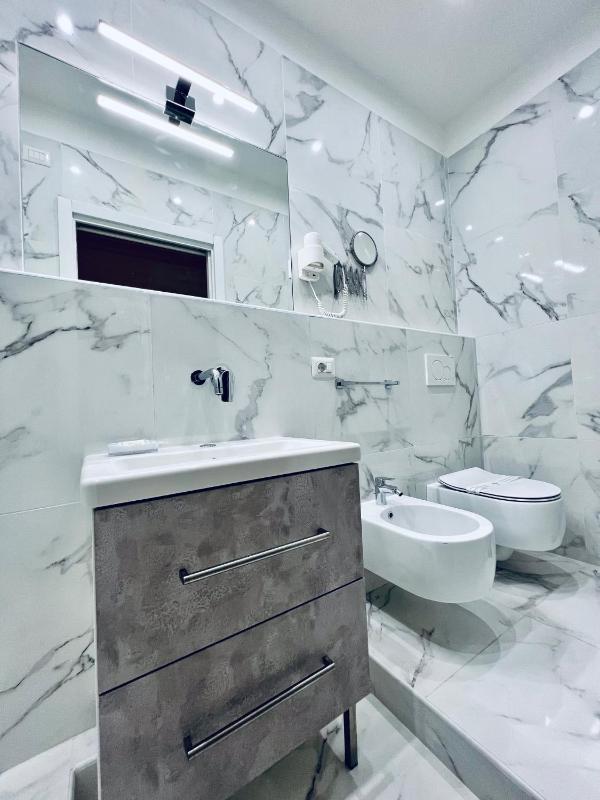 Lifestyle Veneto Suite - image 13