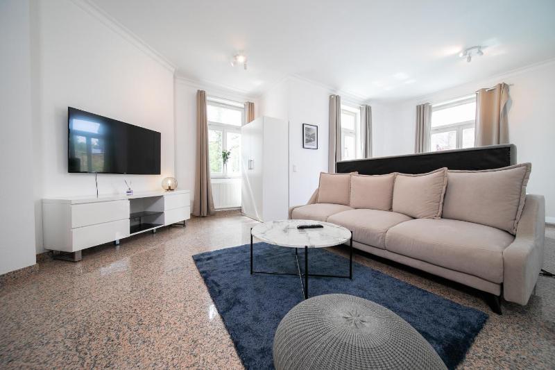 Apartments - Kitchen & More Images