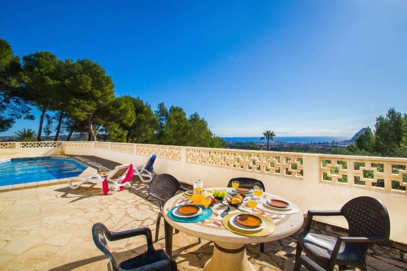 Villa Moskoa - PlusHolidays - image 43