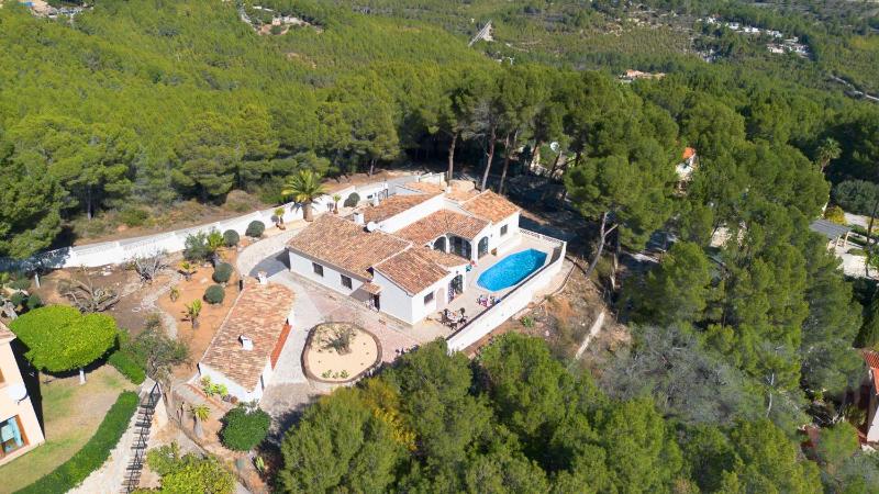 Villa Moskoa - PlusHolidays - image 17
