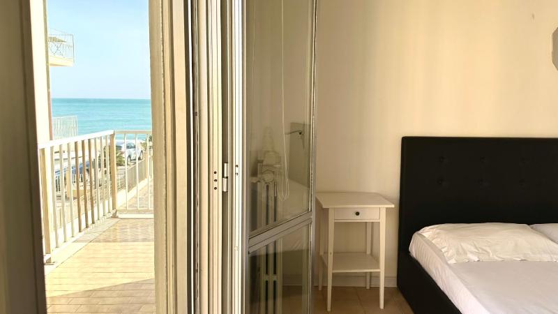 Trilocale centro Marcelli fronte mare - M223 - image 12
