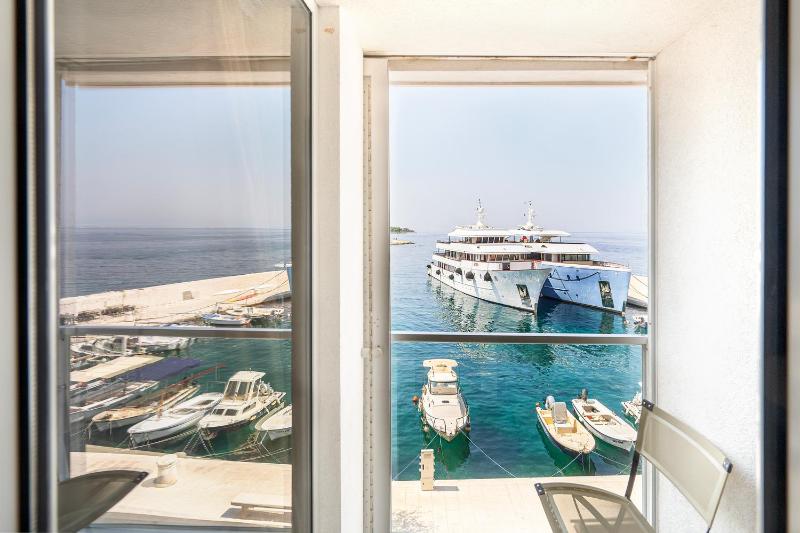 Junior Suite with Sea View image 1
