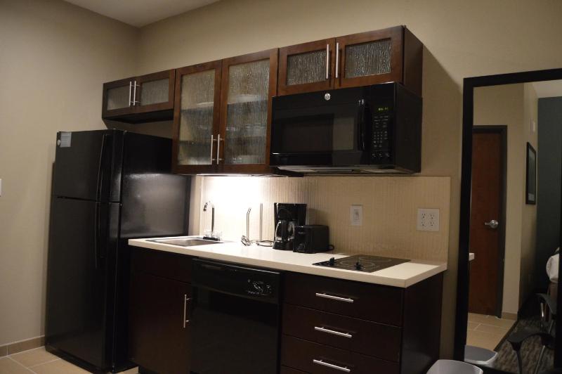 Queen Suite image 4