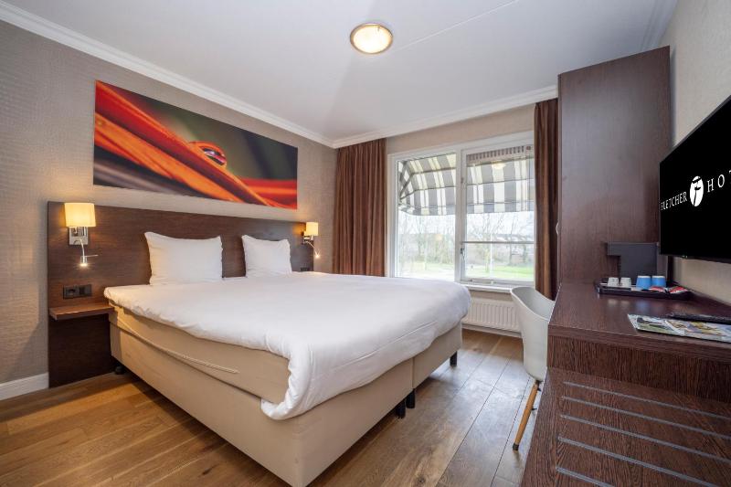 Double Room image 1