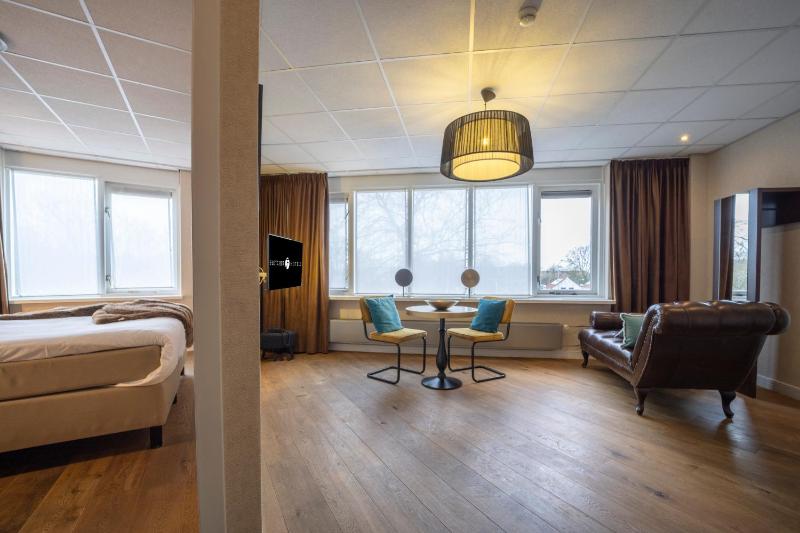 Suite image 3
