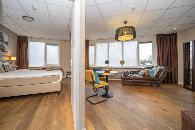 Suite image 2