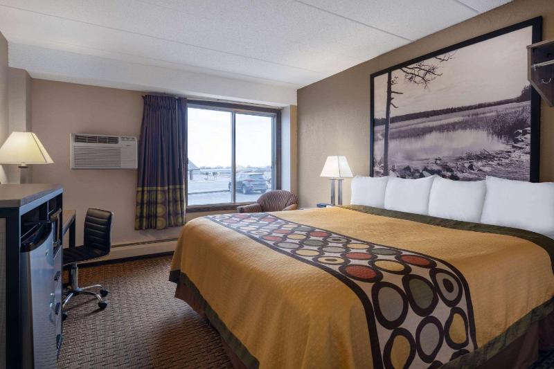 King Room - Non-Smoking image 2