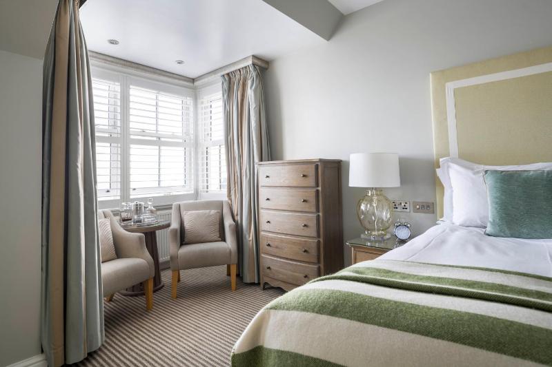 Superior Double Room with Sea View and Balcony image 2