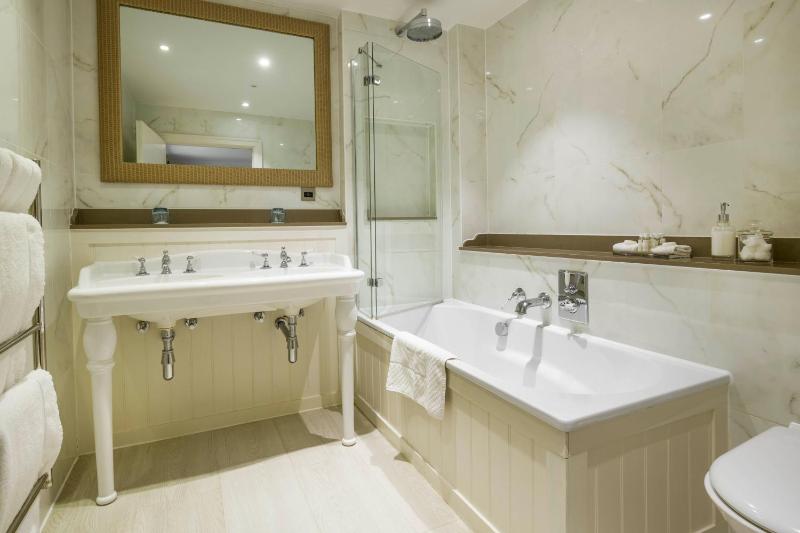  Double Room with Courtyard View  image 3