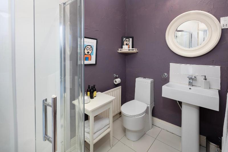Double Room image 1