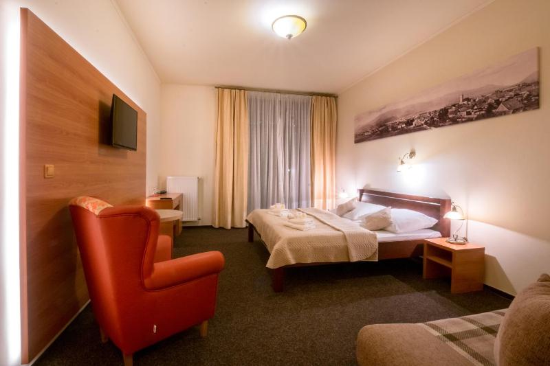 Double or Twin Room with Private Bathroom image 1