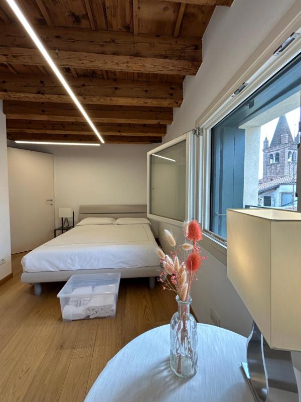 Superior Apartment image 3