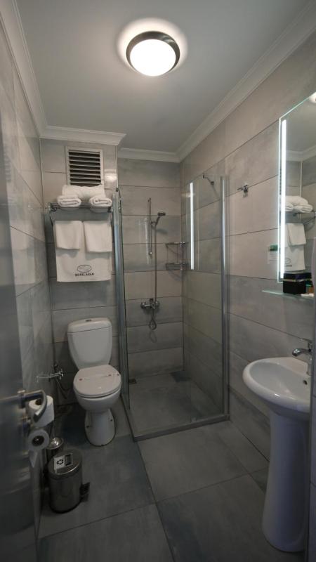 Standard Family Room image 1