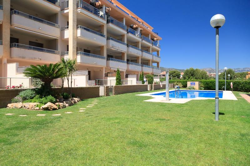 UHC Oliveras Apartments Images