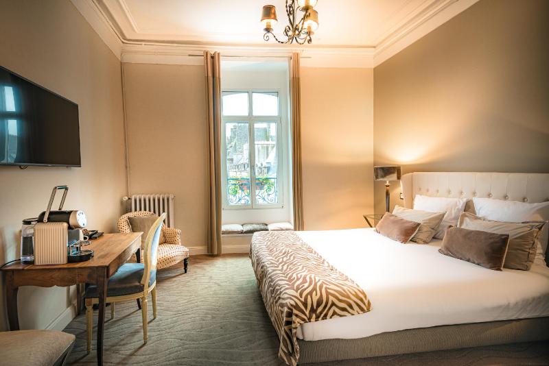 Prestige Double or Twin Room image 1