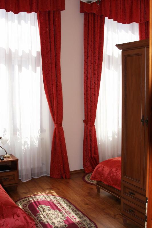 Double or Twin Room image 2