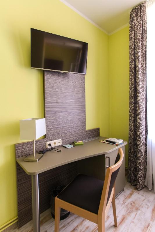 Superior Double Room image 3
