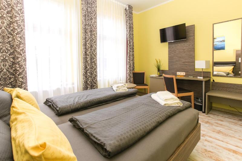 Double Room with Private Bathroom image 3