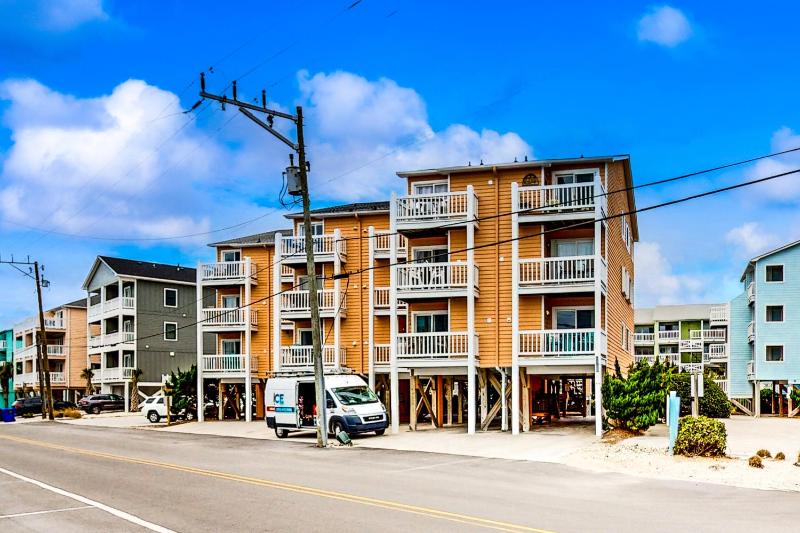 CB05 Cozy Carolina Beach Condo - image 5