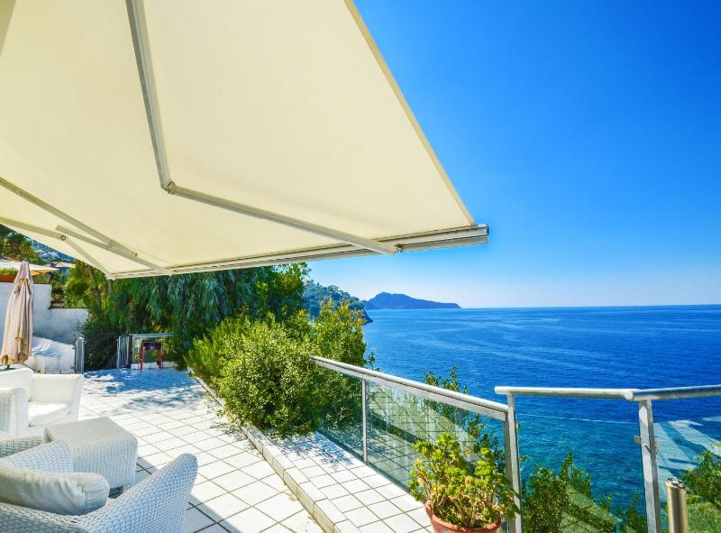 AMORE RENTALS - Villa Terri - image 17