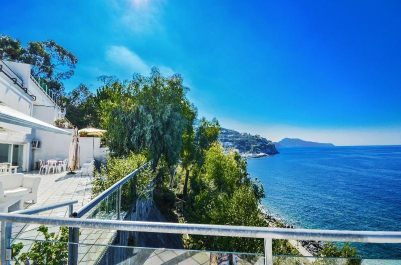 AMORE RENTALS - Villa Terri - image 22