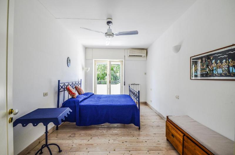 AMORE RENTALS - Villa Terri - image 23