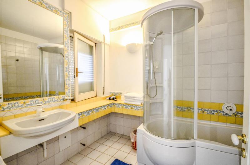 AMORE RENTALS - Villa Terri - image 29